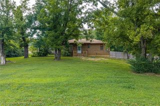 1515 Oak Grove Rd, Van Buren, AR 72956