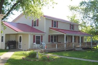 12258 Iceberg Ave, La Plata, MO 63549
