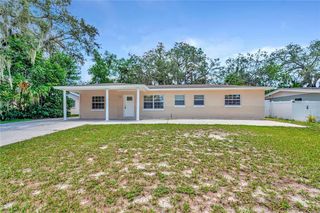 7607 Pine Hill Dr, Tampa, FL 33617