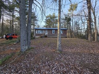 26 Pineview Avenue, Glenburn, ME 04401
