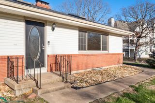 13820 Johnson Dr, Shawnee, KS 66216