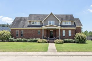 106 Taylor Cir, Taylor, MS 38673