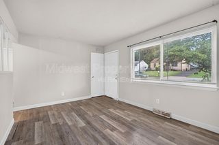 235 Flora Dr, Saint Louis, MO 63135