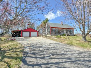 1000 Perkins Ridge Road, Auburn, ME 04210