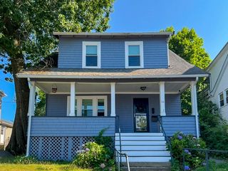 94 Town Hill St, Quincy, MA 02169