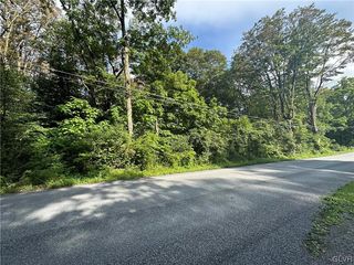 T #210, Saylorsburg, PA 18353