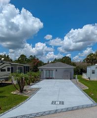 12 Sunset Dr, Titusville, FL 32780