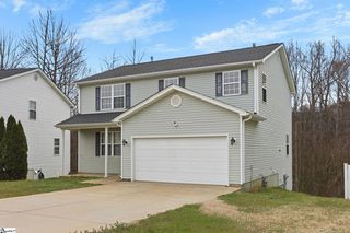 213 Kingscreek Dr, Greer, SC 29650