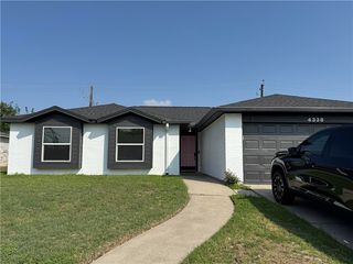 4338 Wandering Creek Drive, Corpus Christi, TX 78410