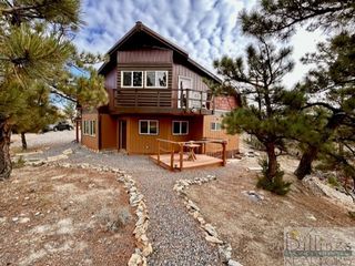 30 Comet Ln, Roundup, MT 59072