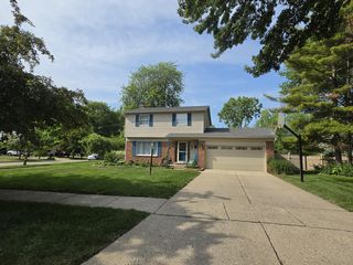 24933 Saint Christopher St, Harrison Township, MI 48045