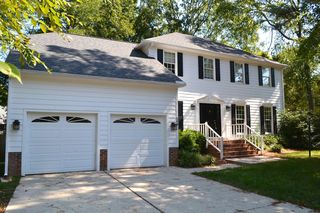 500 Heathridge Ln, Cary, NC 27513