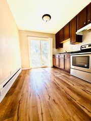 409 Inland Dr #2B, Wheeling, IL 60090