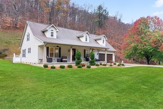 1181 State Highway 2039, Hagerhill, KY 41222