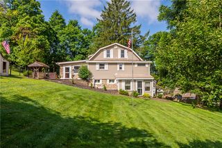 5551 Claytonia Dr, Bethel Park, PA 15102