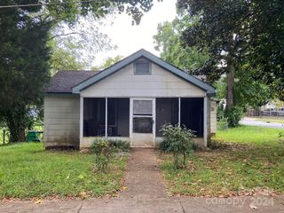 2831 Clyde Dr, Charlotte, NC 28208