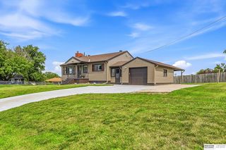 6424 Fowler Ave, Omaha, NE 68104