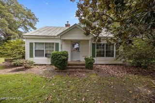 2384 Wintergreen Road, Cove City, NC 28523