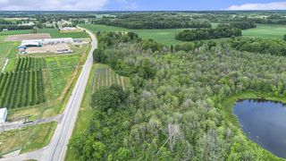 S  M 140, Eau Claire, MI 49111