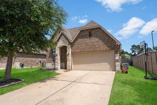 8702 Alicia Dr, Tomball, TX 77375