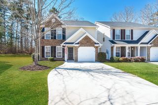9598 Lakeview Cir, Union City, GA 30291