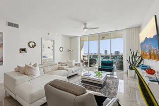 2640 Lake Shore Dr #2312, Riviera Beach, FL 33404