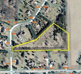Fairfield Dr #20, Fond Du Lac, WI 54937