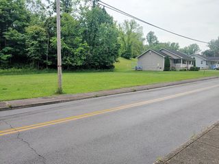 Pollard Rd, Ashland, KY 41101