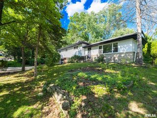 3808 N  Walround Ln, Peoria, IL 61615