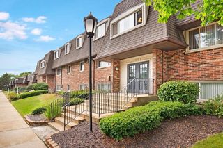 926 Congdon Ave #958-24, Elgin, IL 60120