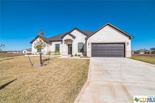606 Eagle Heights Dr, Salado, TX 76571