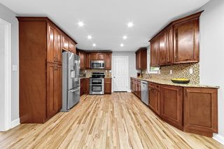 966 Larkstone Dr, Columbus, OH 43235