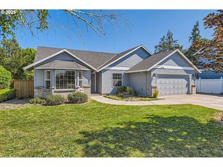 1020 E  3rd St, Yamhill, OR 97148