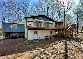 115 Circle Dr, Milford, PA 18337
