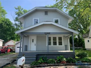 421 Oakwood Ave, Bryan, OH 43506