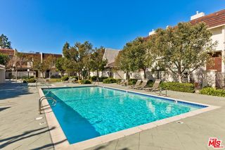 6263 1/2 Randi Ave, Los Angeles, CA 91367