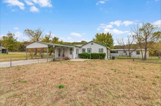 328 Creekview Meadows Dr, Springtown, TX 76082