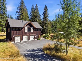 22838 E  Canyon Rd, Cataldo, ID 83810