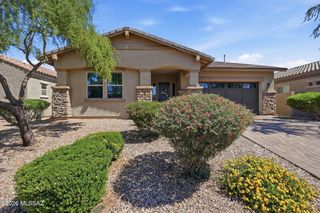 1076 W  Desert Firetail Ln, Tucson, AZ 85755
