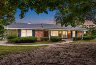 8841 Greenhill LANE, Greendale, WI 53129