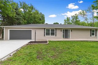 6201 N  Topping Ave, Kansas City, MO 64119