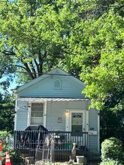 1011 Foraker Ave, Cincinnati, OH 45206