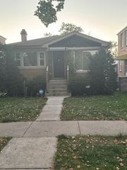 3314 S  58th Ave, Cicero, IL 60804