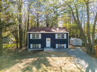 142 Main Street, Topsham, ME 04086