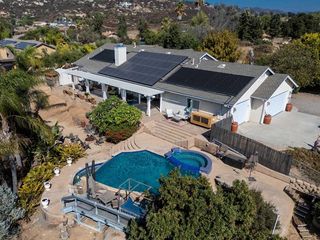 337 Woodmeadow Ln, Ramona, CA 92065