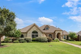 508 Ambergate Dr, Shady Shores, TX 76208