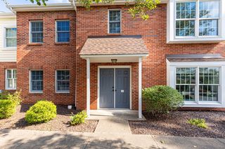 106 Boxwood Ct, Canonsburg, PA 15317