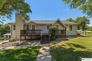 5002 S  59th St, Omaha, NE 68117