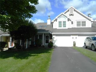 42 Genesee View Trl, Rochester, NY 14623