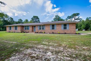 10099 Bellbrook Rd, Milton, FL 32583